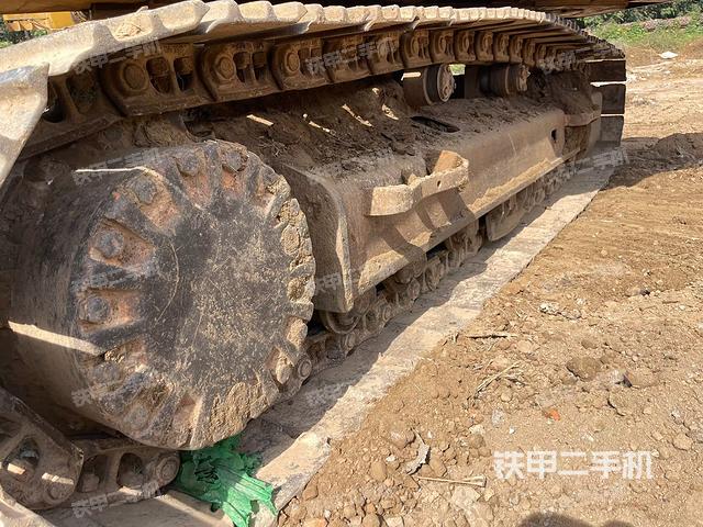 单侧履带整体（整机外观）