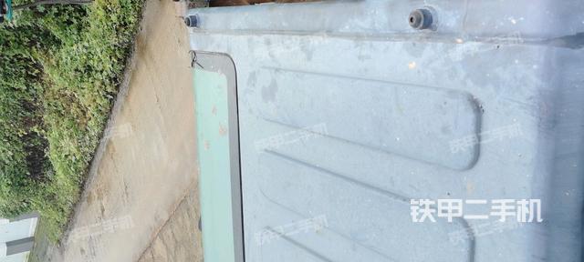 駕駛室頂部（整機(jī)外觀）