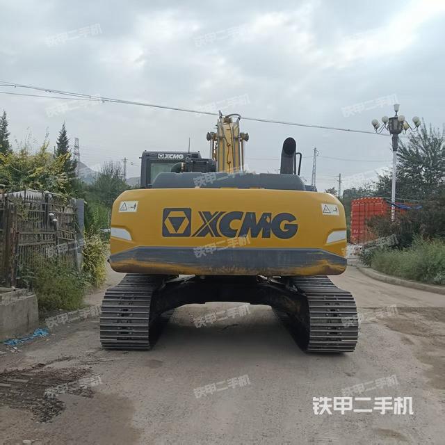 驾驶室顶部（整机外观）