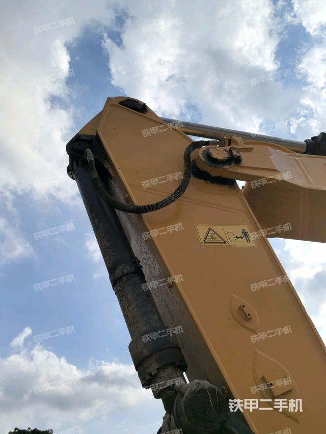 小臂整體右前（工作和回轉(zhuǎn)裝置）