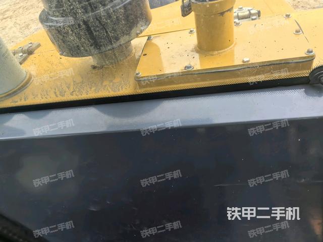 后玻璃角標（壓路機駕駛室）