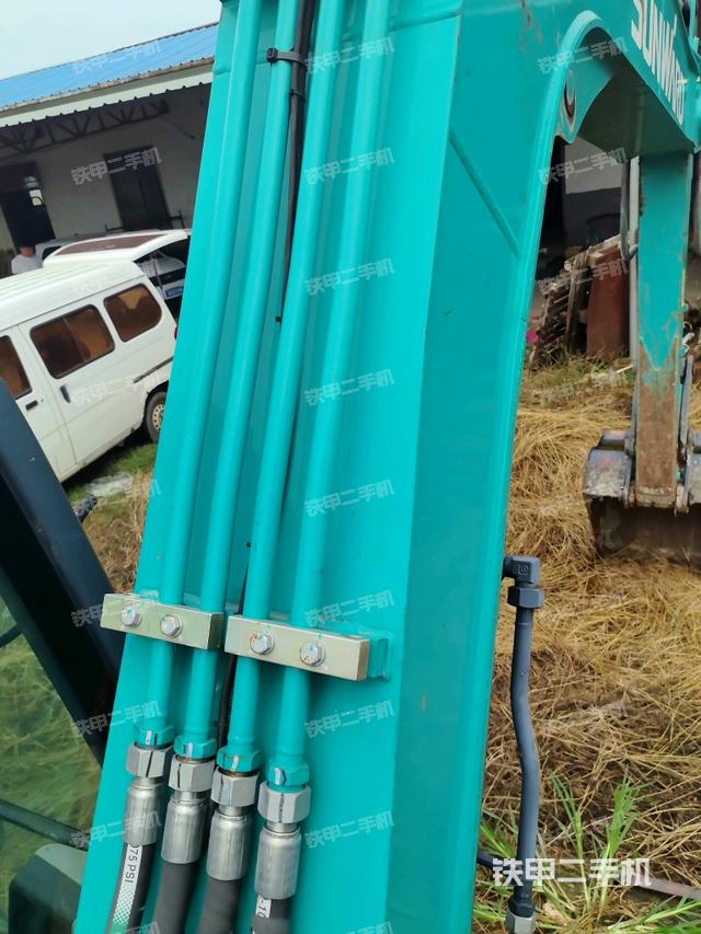 大臂背部俯視（工作和回轉(zhuǎn)裝置）