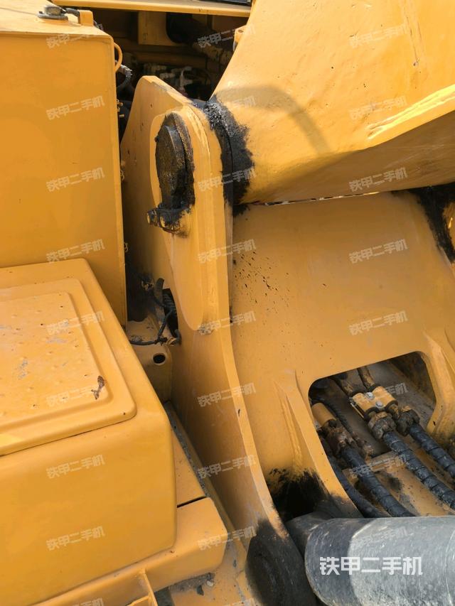 大臂根部?斜視（工作和回轉(zhuǎn)裝置）