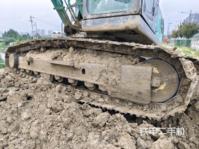 左侧履带整体 （行走机构）