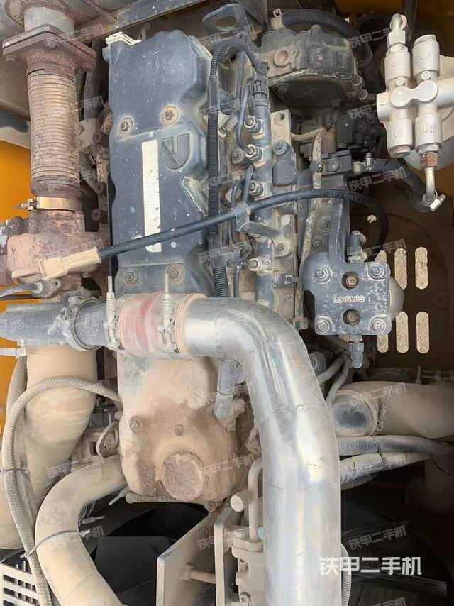 发动机整体俯视（整机外观）