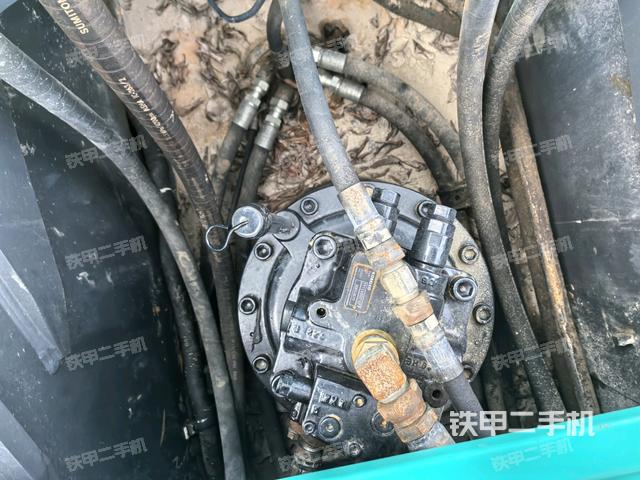 回轉(zhuǎn)馬達（上車部件）