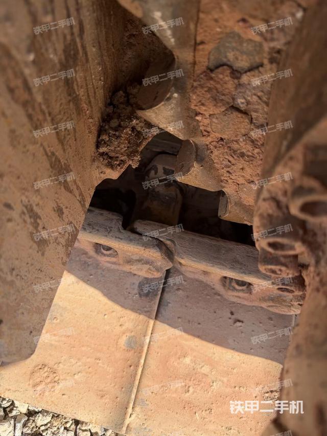 右侧履带整体（行走机构）