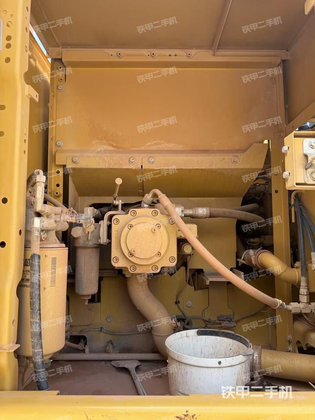 液压泵斜45 左（大件舱室）