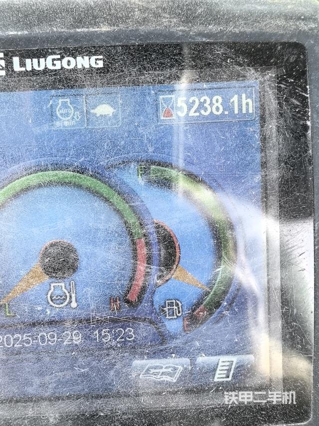 小時(shí)表（駕駛室部分）