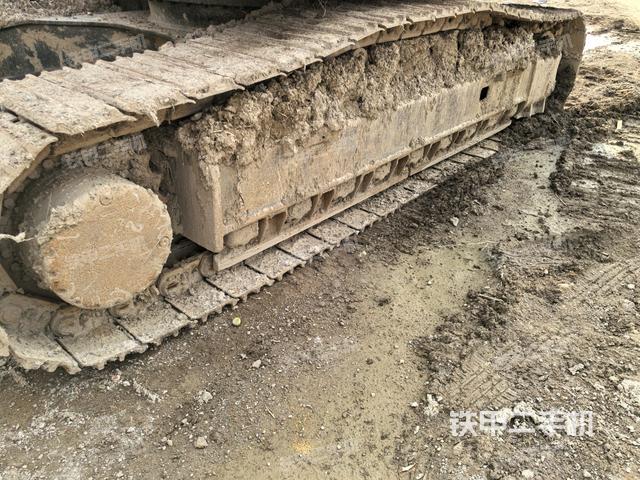 左側(cè)履帶整體?（行走機(jī)構(gòu)）