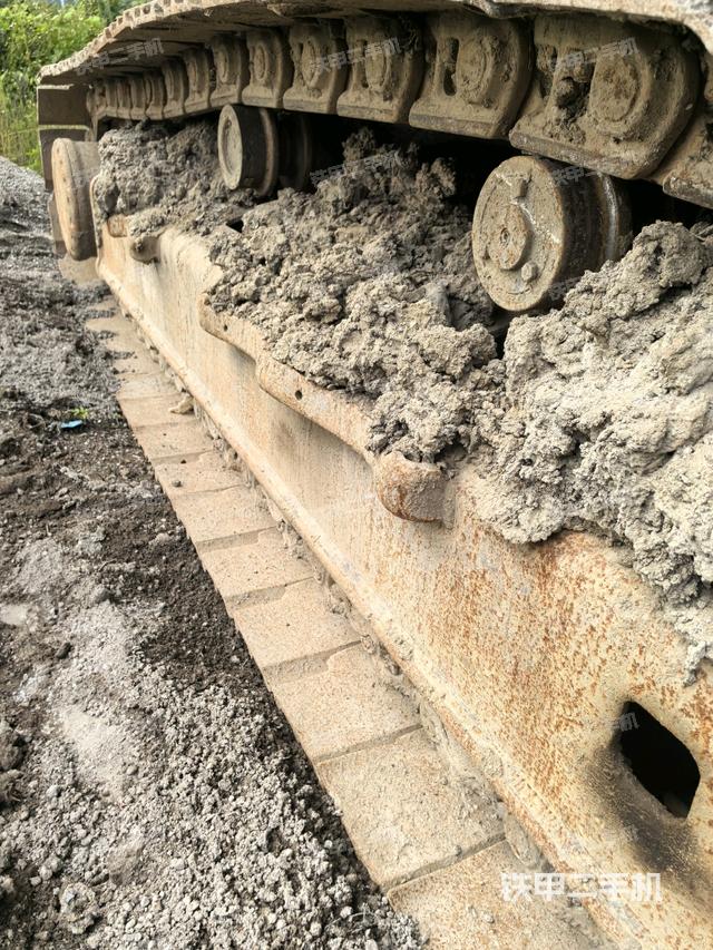 右側(cè)履帶整體（行走機構(gòu)）