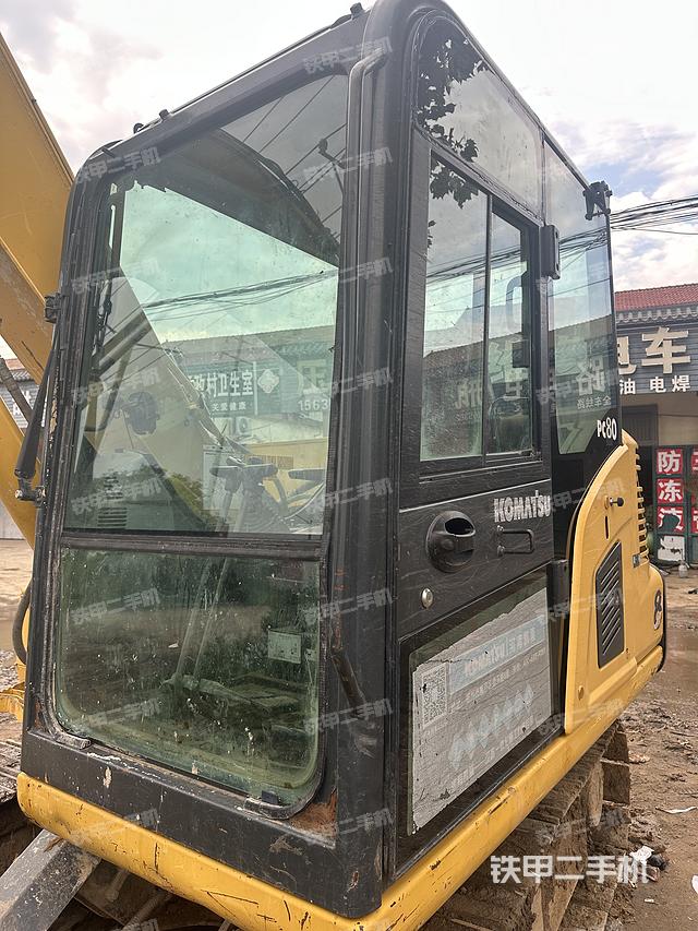 小松PC60-8B挖掘機(jī)