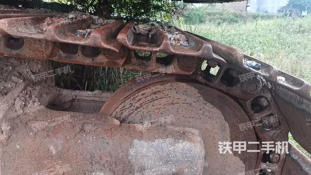 單側(cè)履帶整體（整機(jī)外觀）