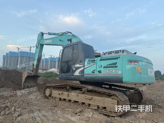 神鋼SK260LC-8挖掘機(jī)