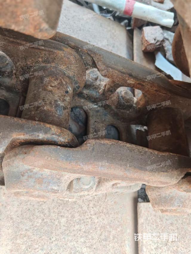 单侧履带整体（整机外观）