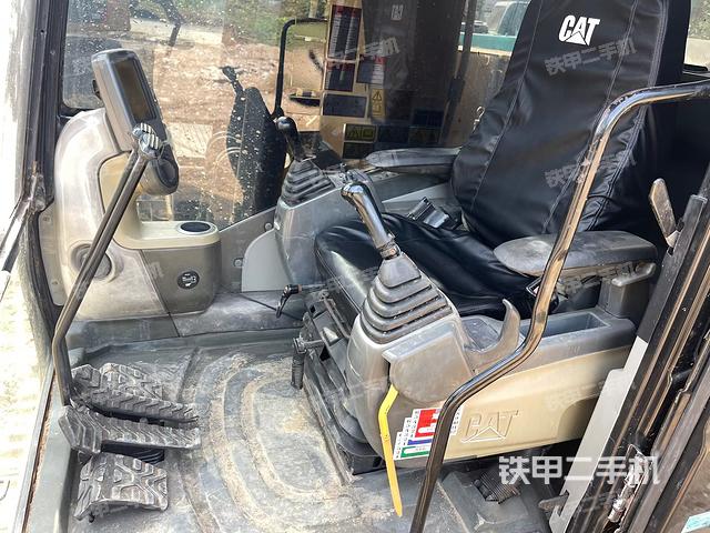 驾驶室整体（整机外观）