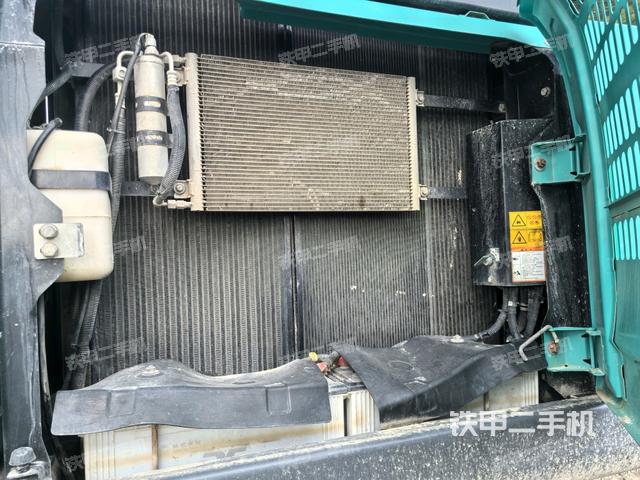 散熱器正面（大件艙室）