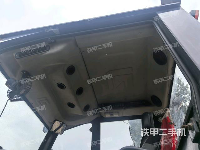 后玻璃角標(biāo)（壓路機(jī)駕駛室）