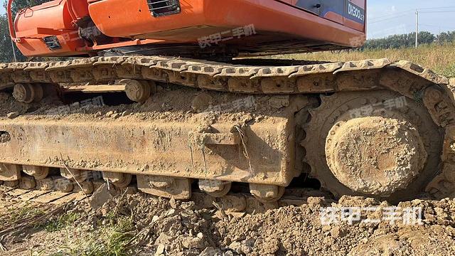 单侧履带整体（整机外观）