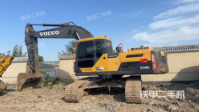 沃爾沃EC240BLC挖掘機(jī)