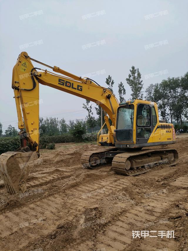 山东临工E6150F挖掘机