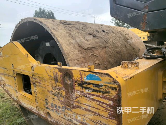 前車架正左側(cè)（壓路機(jī)前后車架）