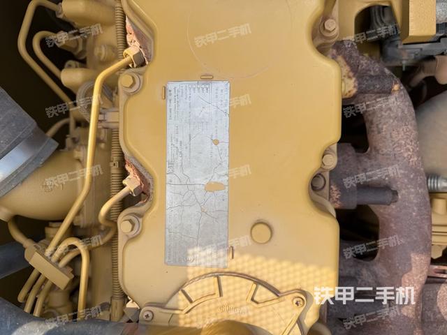 气门室盖螺丝特写（上车部件）