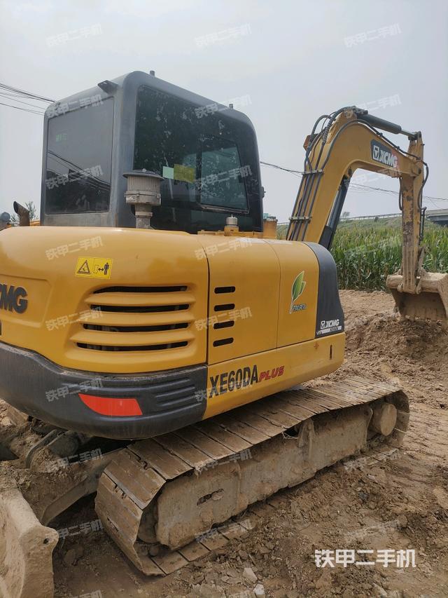 整机右后45°（整机外观）