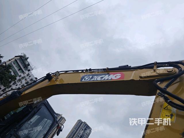 大臂整体 右侧（工作和回转装置）