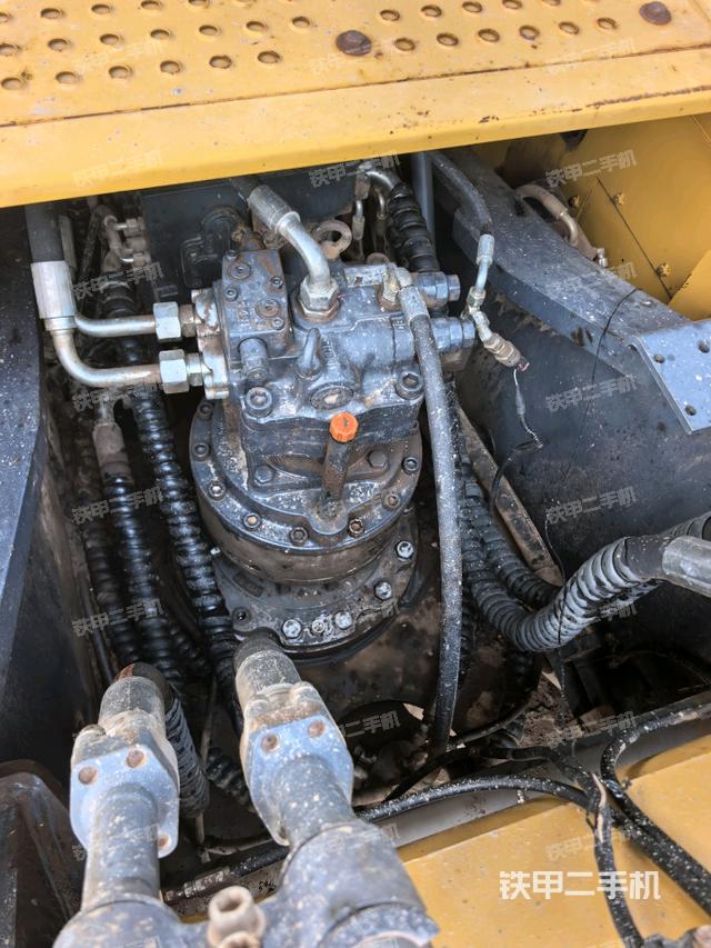 回轉(zhuǎn)馬達和主控閥（整機外觀）