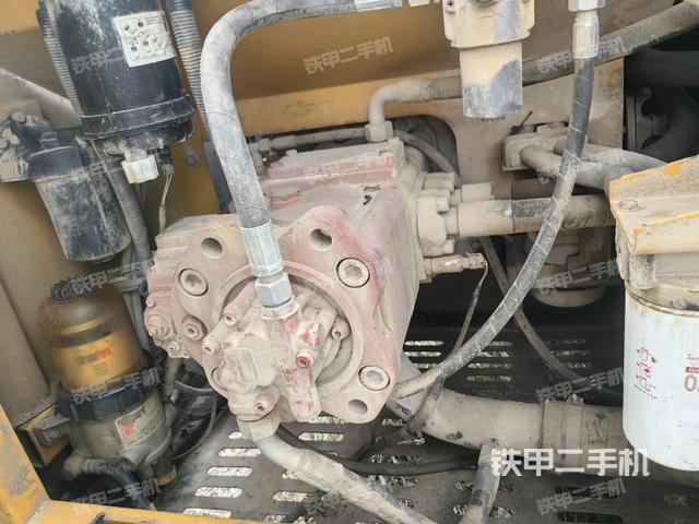 液壓泵斜45?左（大件艙室）