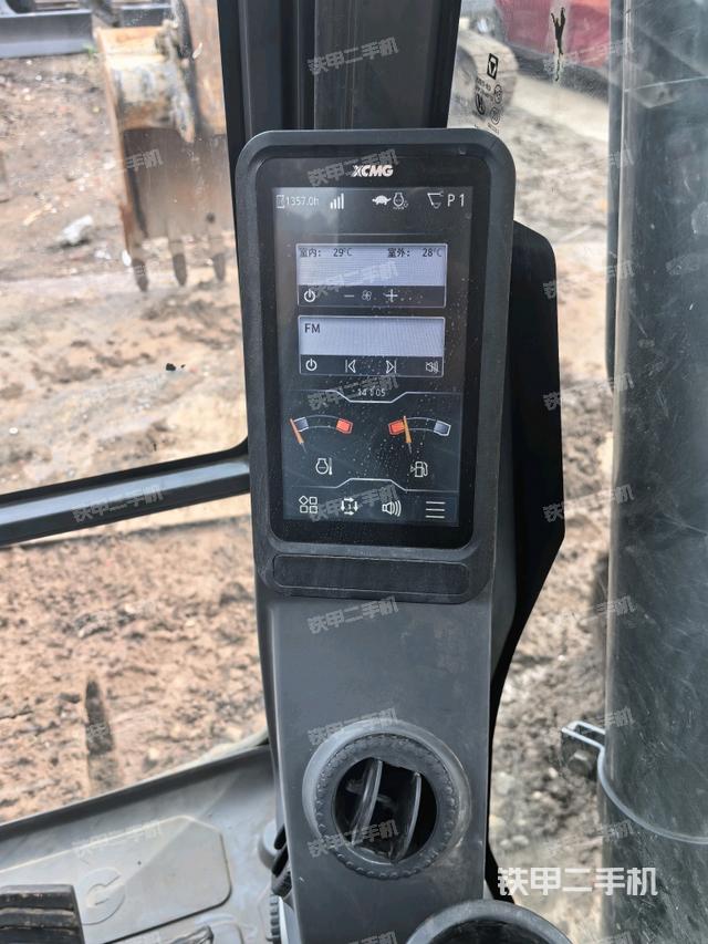 显示屏 （驾驶室部分）