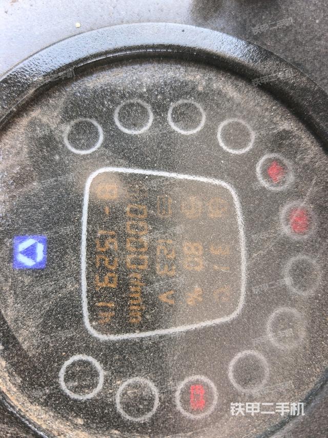 仪表盘全景（压路机驾驶室）