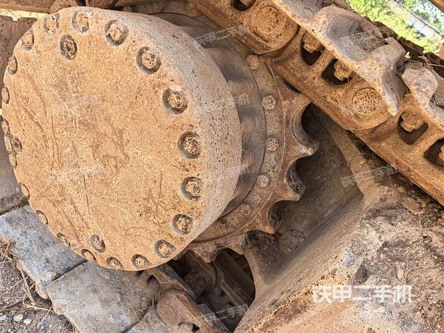 右導向輪（行走機構(gòu)）