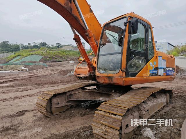 斗山DH220LC-7挖掘机