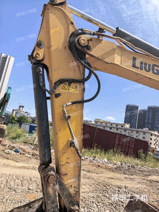 大臂整體?右側(cè)（工作和回轉(zhuǎn)裝置）