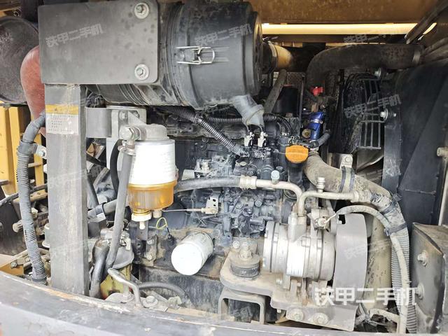 發(fā)動(dòng)機(jī)整體俯視（整機(jī)外觀）