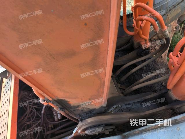 小臂整体左后（工作和回转装置）