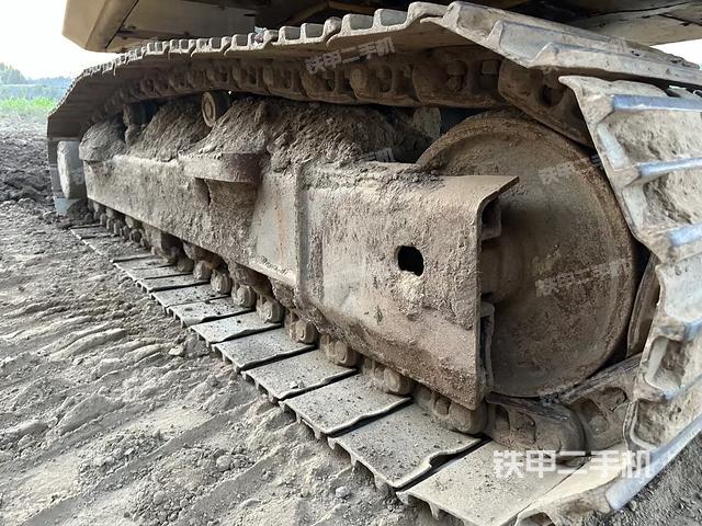 單側(cè)履帶整體（整機(jī)外觀）