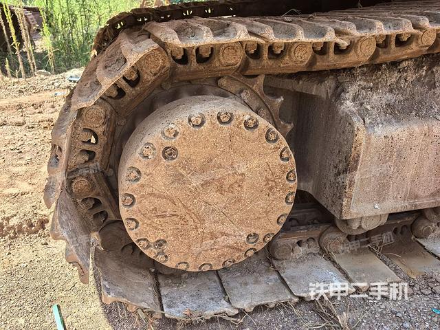 左側(cè)行走馬達蓋板（行走機構(gòu)）