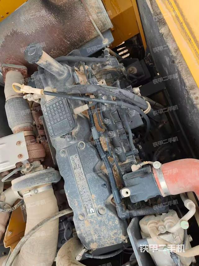 發(fā)動(dòng)機(jī)整體俯視（整機(jī)外觀）