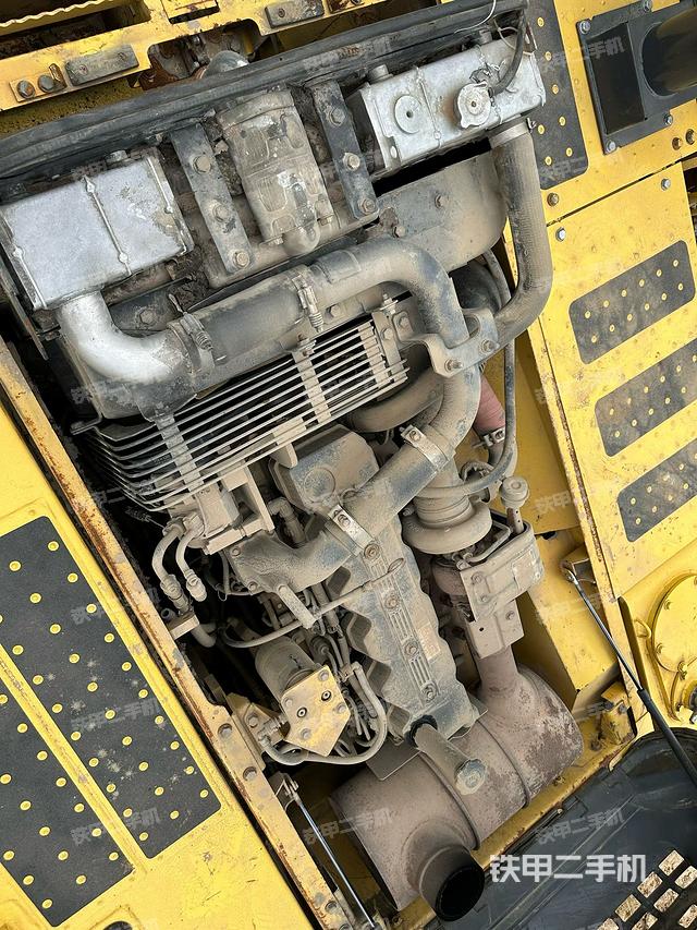 发动机整体俯视（整机外观）