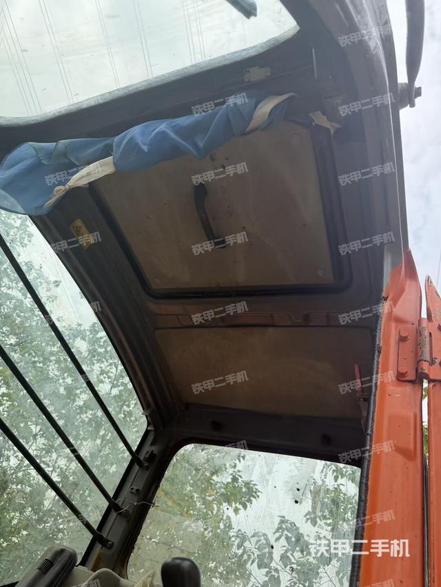 后窗玻璃角標(biāo)（駕駛室部分）