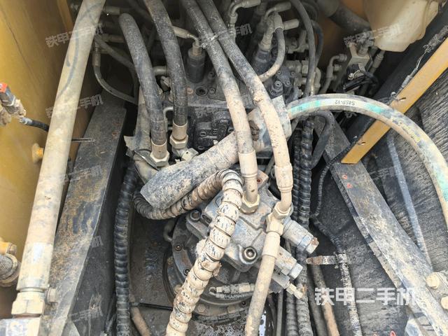 发动机室（上车部件）