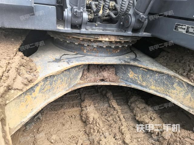 大臂根部 斜视（工作和回转装置）