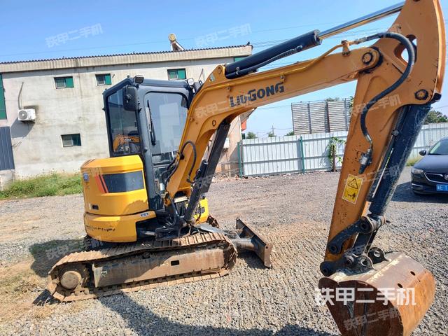 整機右后45°（整機外觀）