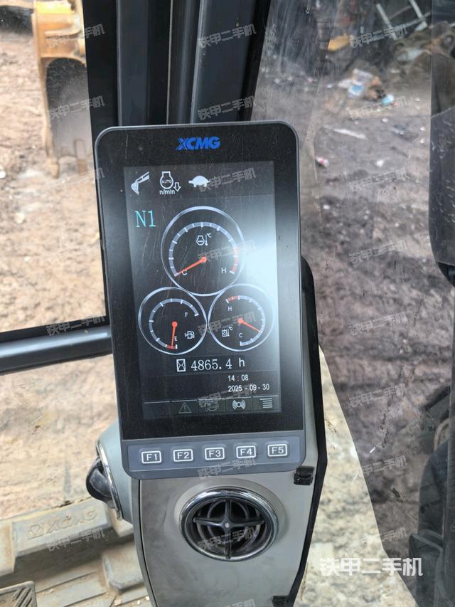 顯示屏?（駕駛室部分）