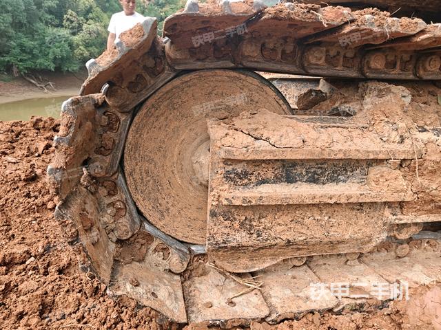 右侧行走马达盖板（行走机构）