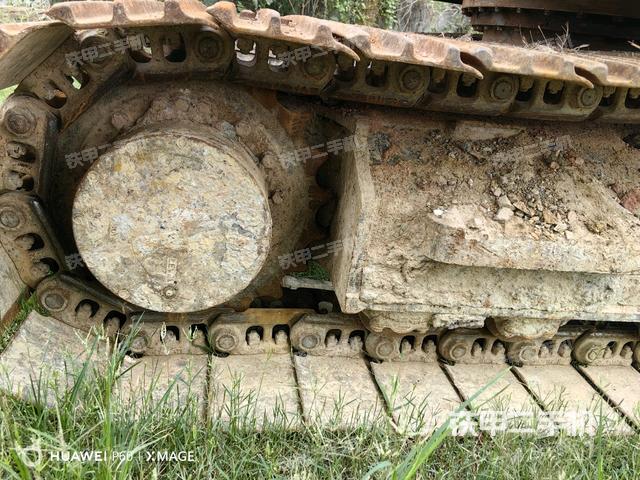 單側(cè)履帶整體（整機(jī)外觀）