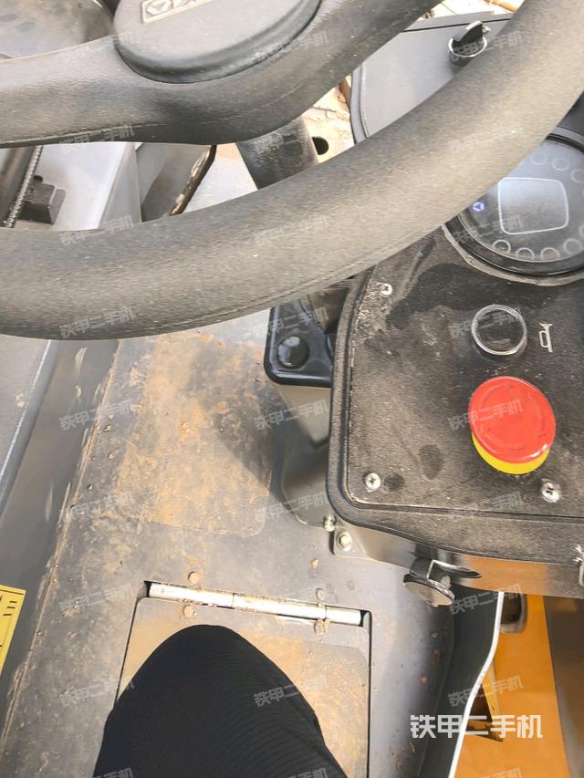 小时表（压路机驾驶室）